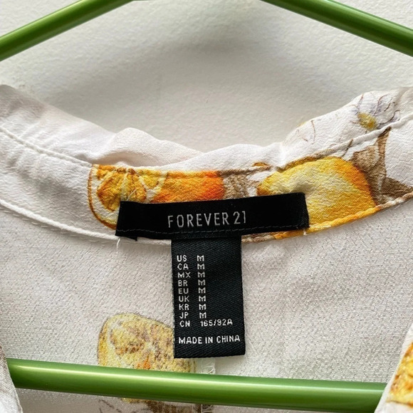 F21  - Yellow Citrus Orange Fruit Print Crop Top - Picture 3 of 6